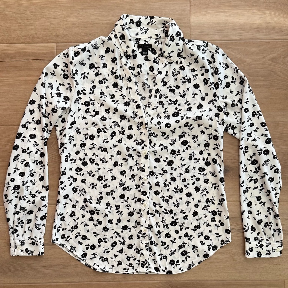 Ann Taylor Floral Top Size S